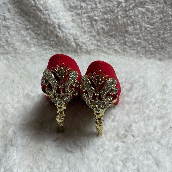 Just Fab Red faux suede slip on gold tone decorated heels pointed toe size 7.5 - Picture 5 of 11